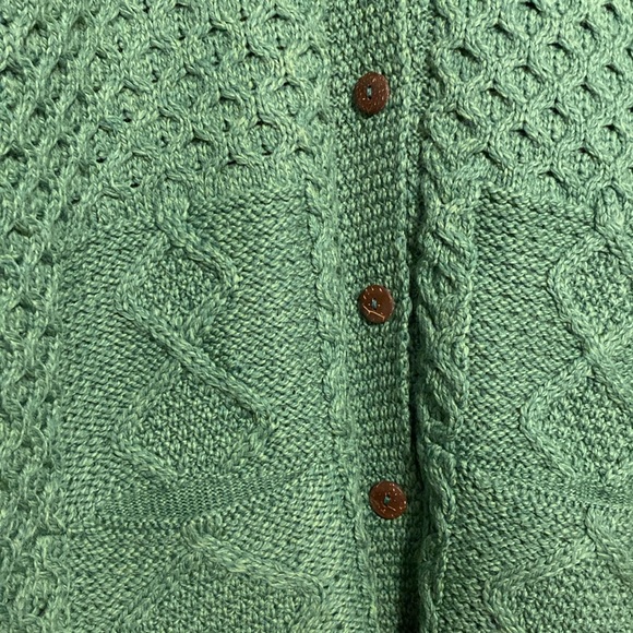 Kilronan made from Ireland pure wool - Picture 2 of 5